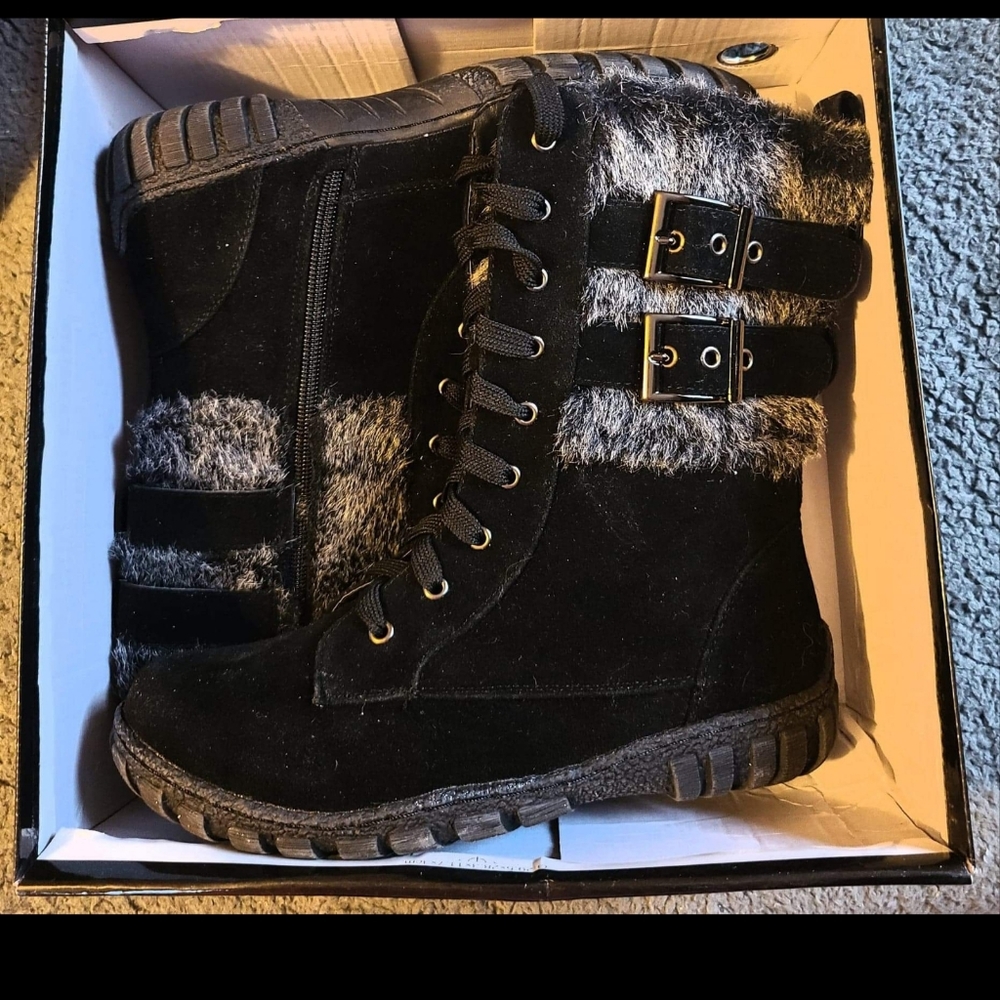 !!!BRAND NEW STILL IN BOX!!! Bucco Phine